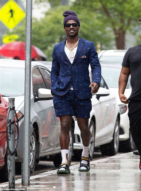 antonio brown tmz gucci|Antonio Brown arrives for deposition in apartment.